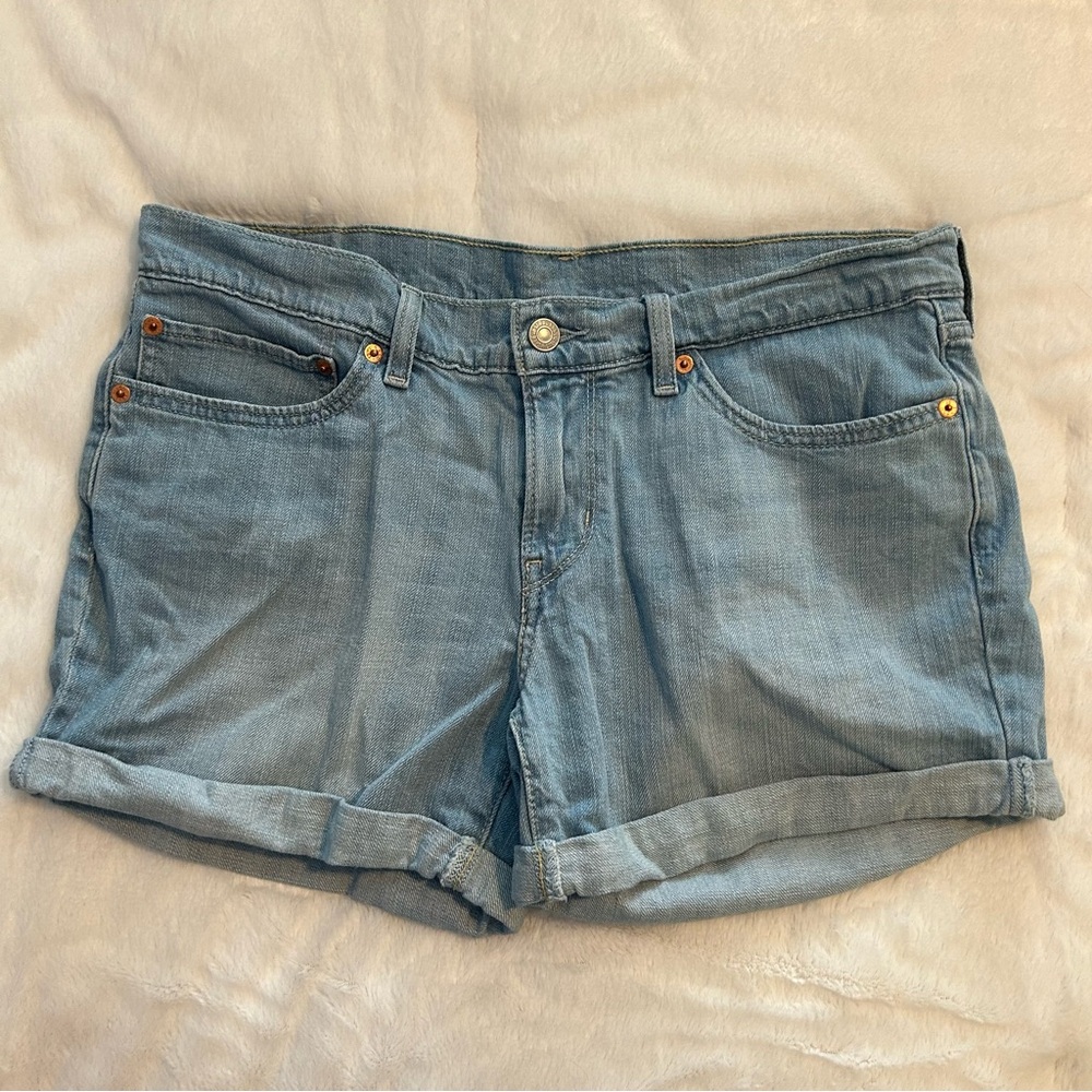 Levi shorts